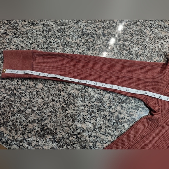 Aerie Women's Medium Long Sleeve Shirt - Picture 8 of 10